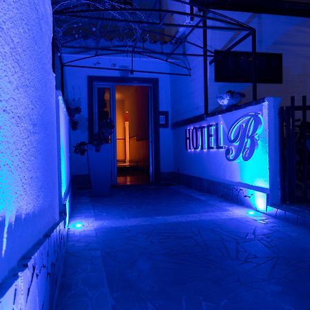 ויבו ואלנטיה מרינה Hotel Barbieri מראה חיצוני תמונה