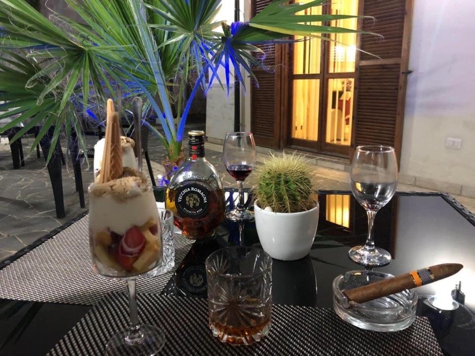 ויבו ואלנטיה מרינה Hotel Barbieri מראה חיצוני תמונה