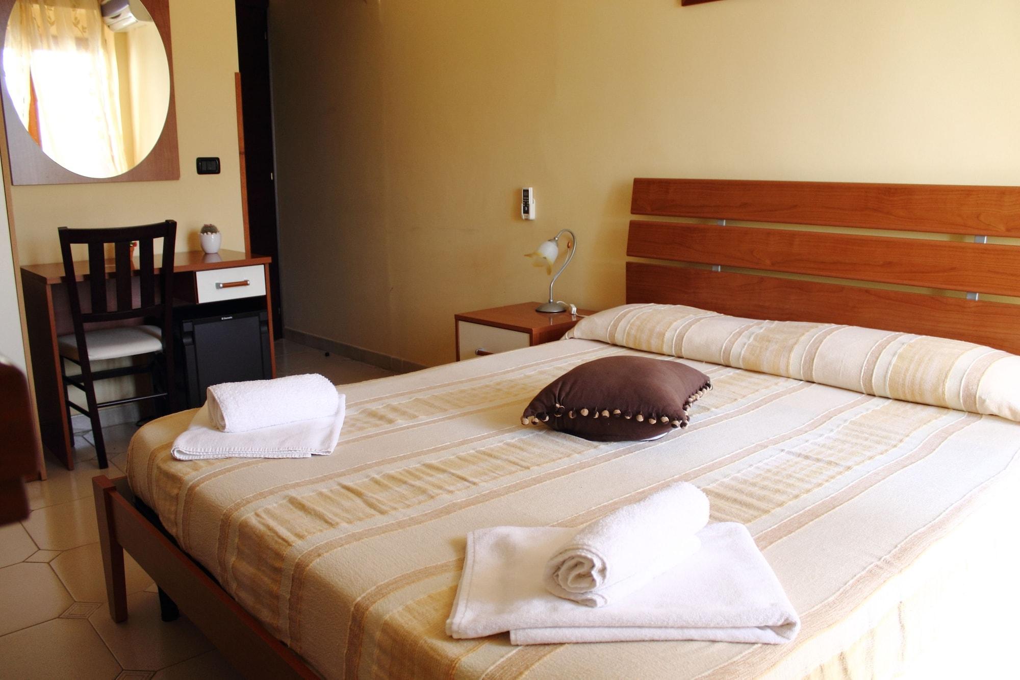 ויבו ואלנטיה מרינה Hotel Barbieri מראה חיצוני תמונה