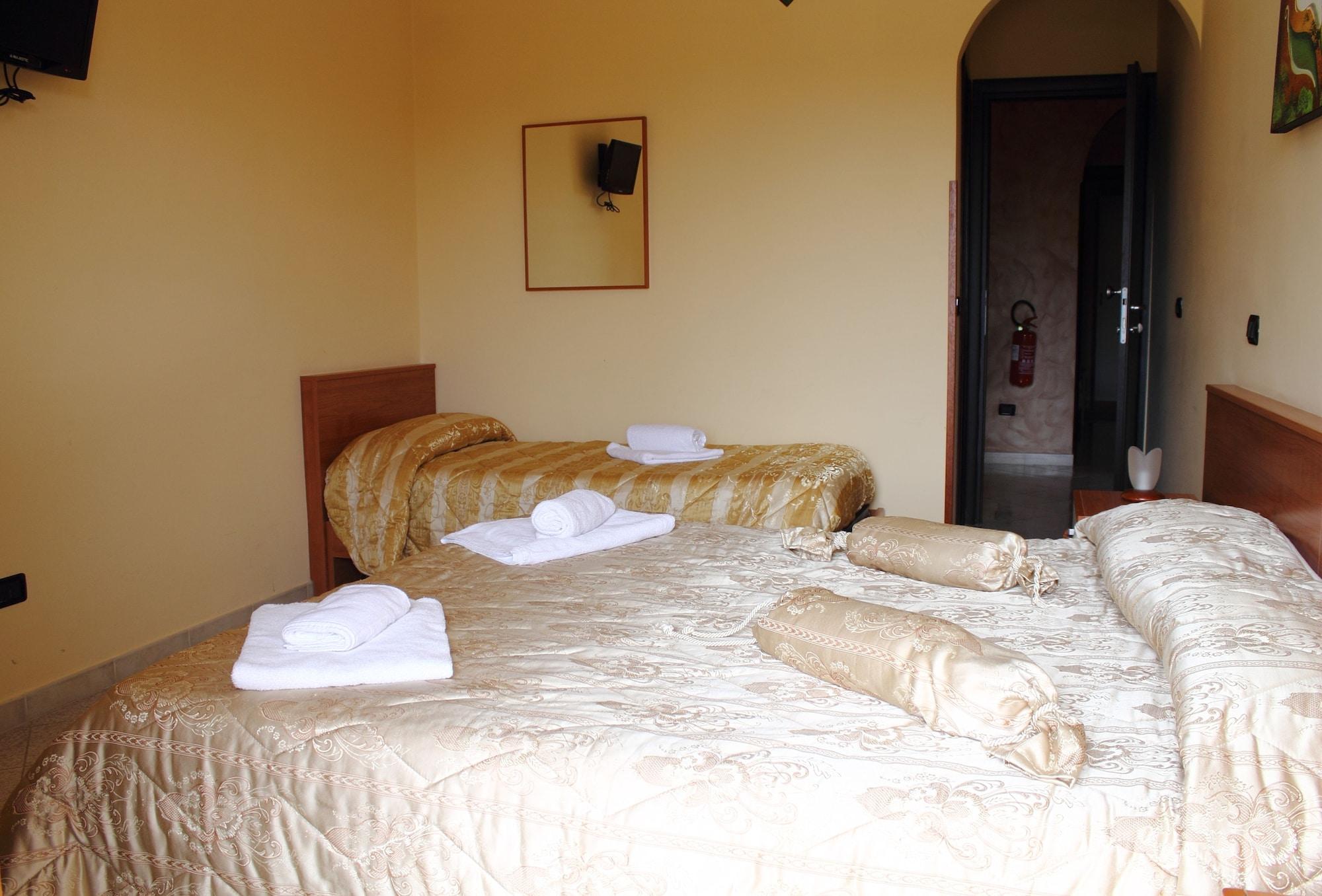 ויבו ואלנטיה מרינה Hotel Barbieri מראה חיצוני תמונה