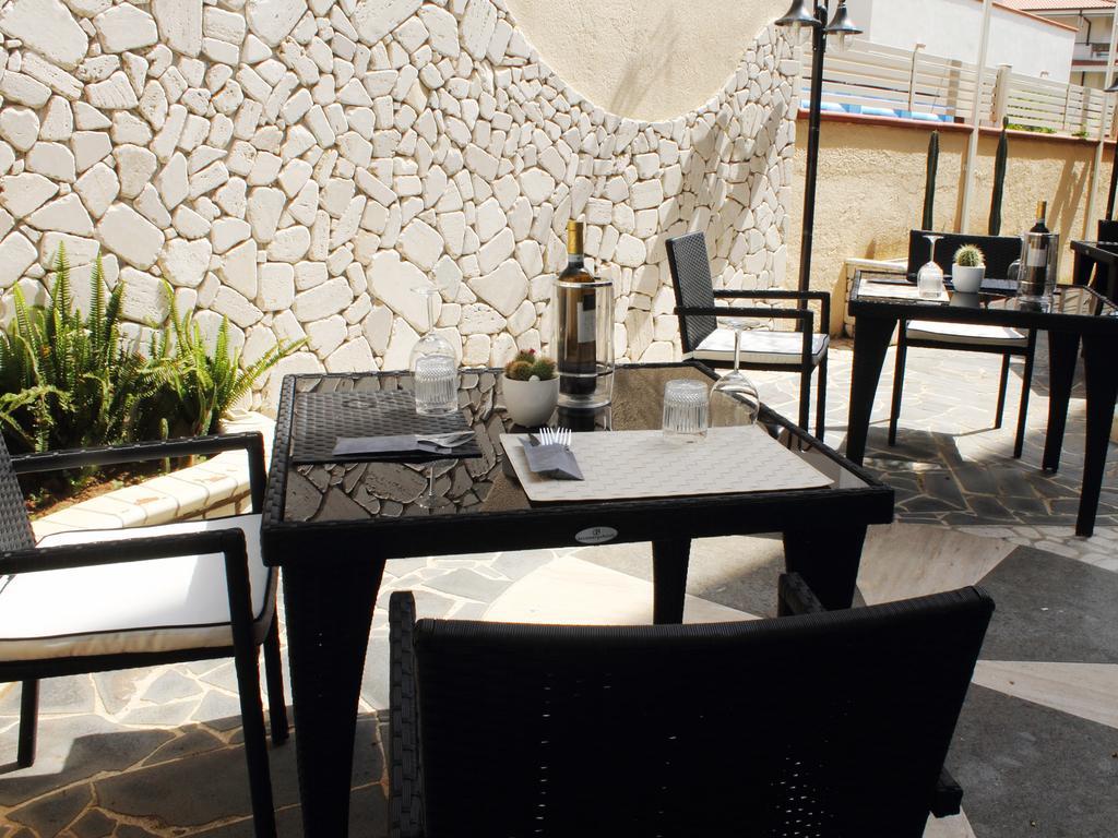 ויבו ואלנטיה מרינה Hotel Barbieri מראה חיצוני תמונה
