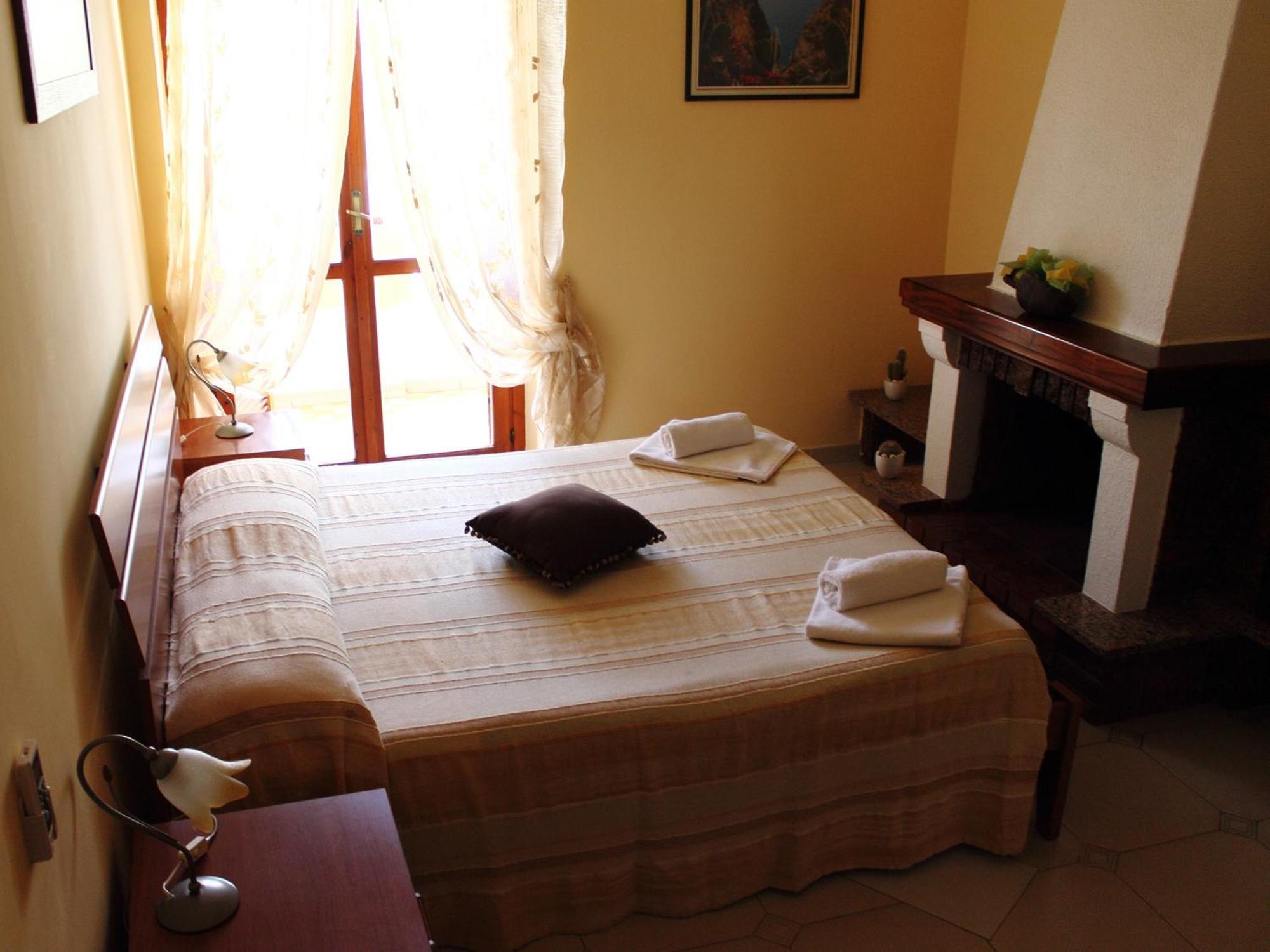 ויבו ואלנטיה מרינה Hotel Barbieri מראה חיצוני תמונה