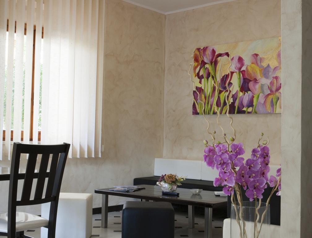 ויבו ואלנטיה מרינה Hotel Barbieri מראה חיצוני תמונה